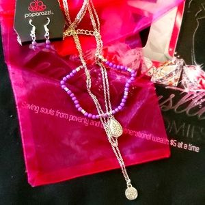 Long necklace with earrings